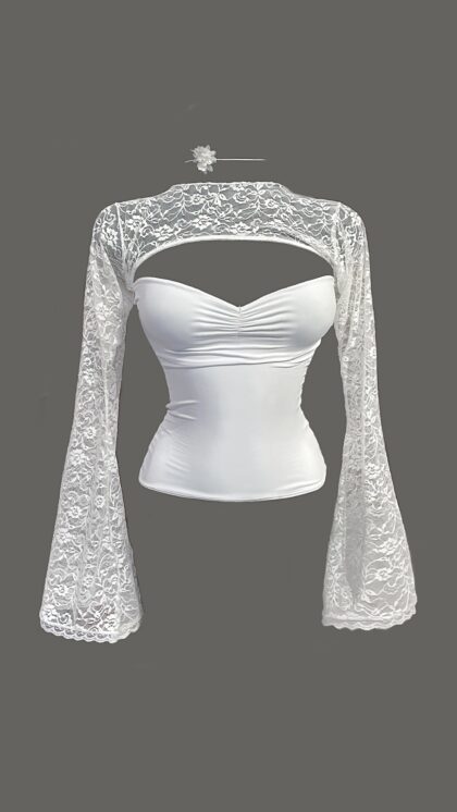 Blusa Neve e Colar Rosa Branca