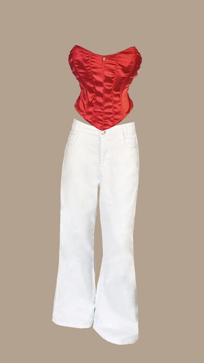 Conjunto Calça Jeans Branco e Bustier Cetim Vermelho
